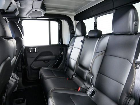 Used 2024 Jeep Gladiator Sport w/ Premium Package image 29