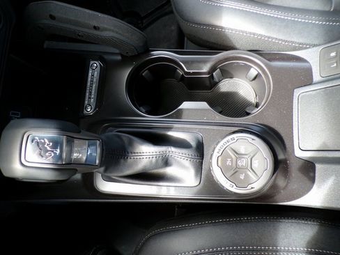 New 2025 Ford Bronco Badlands image 21