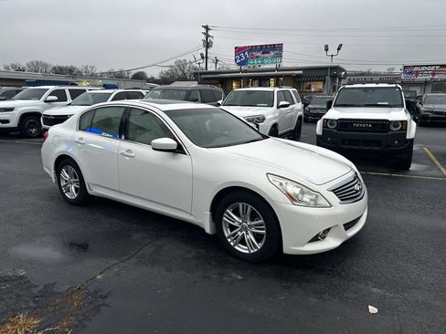 Used 2012 INFINITI G37 x w/ Premium Pkg image 2