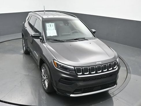 Used 2024 Jeep Compass Limited w/ Elite Group AWD/4WD image 41