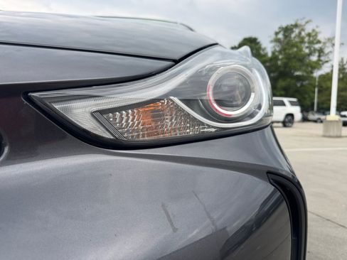 Used 2015 Toyota Prius V Five w/ Advanced Technology Package FWD image 30