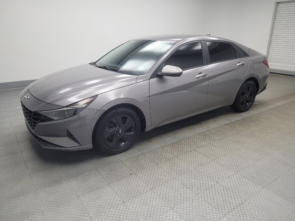 Used 2021 Hyundai Elantra SEL FWD image 2