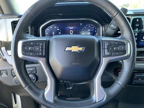 Used 2025 Chevrolet Silverado 1500 LT AWD/4WD image 14