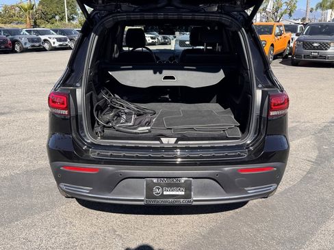 Used 2023 Mercedes-Benz EQB 300 4MATIC image 13