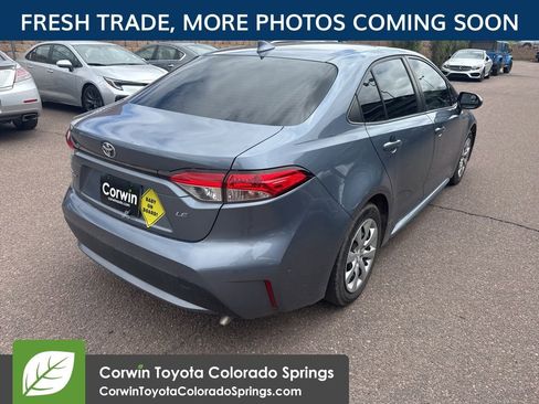 Used 2022 Toyota Corolla LE FWD image 7
