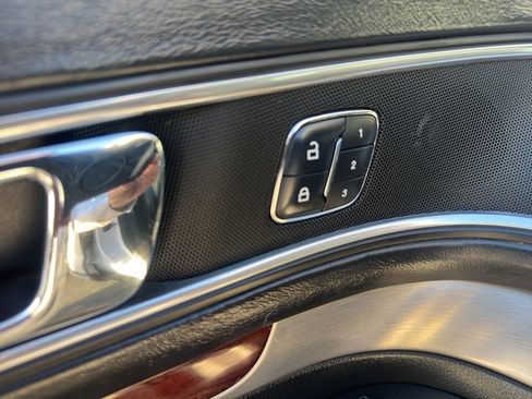 Used 2018 Ford Explorer Platinum image 7