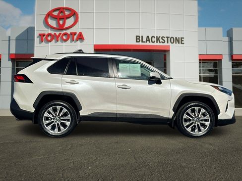 Certified 2022 Toyota RAV4 XLE Premium FWD image 2
