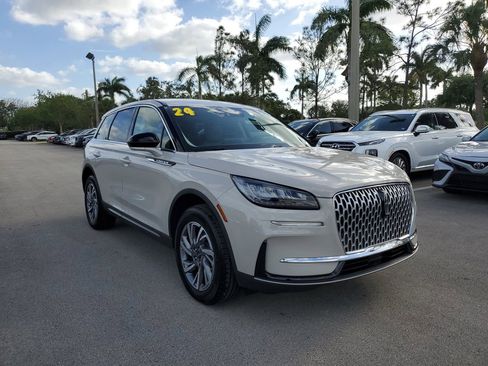 Used 2024 Lincoln Corsair FWD image 31