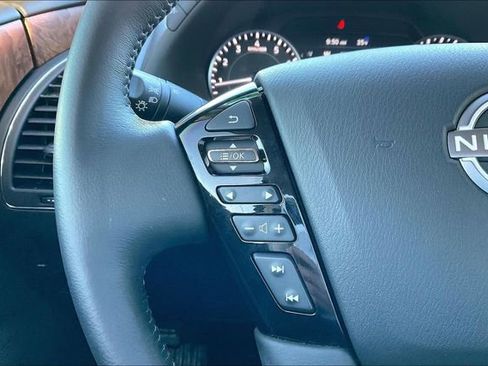 Used 2024 Nissan Armada SL w/ Captain's Chairs Package image 20