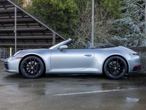 Certified 2021 Porsche 911 Carrera S image 2