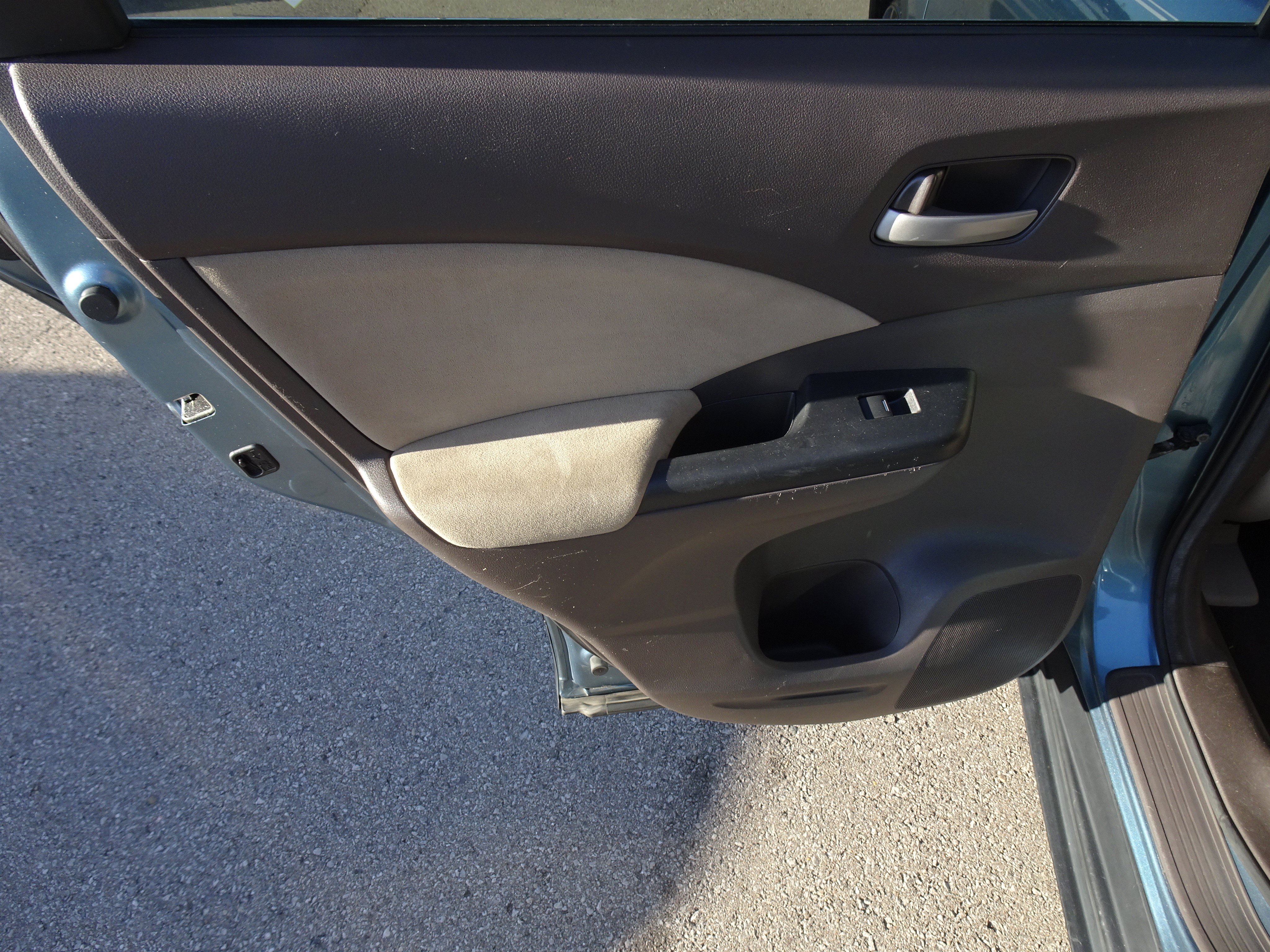 Used 2014 Honda CR-V EX image 16