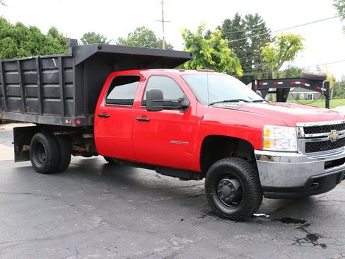 Used 2011 Chevrolet Silverado 3500 W/T w/ Snow Plow Prep Package AWD/4WD image 7