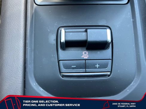 Used 2025 GMC Sierra 1500 Denali AWD/4WD image 29