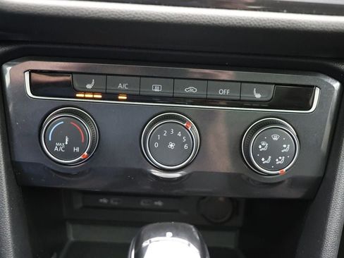 Used 2024 Volkswagen Tiguan Wolfsburg Edition image 24