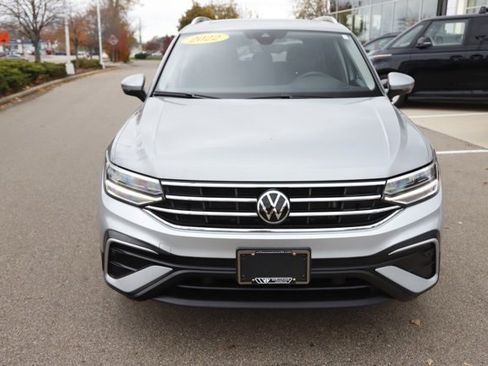 Used 2022 Volkswagen Tiguan SE image 11
