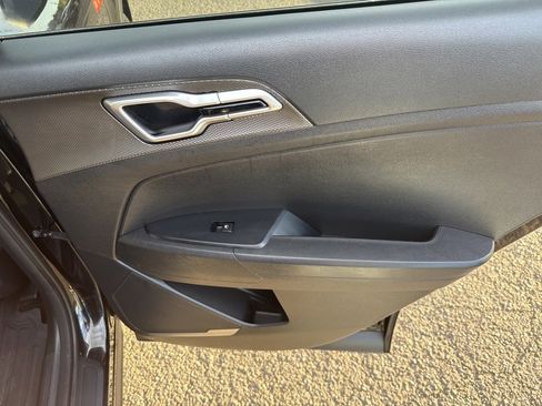 Used 2024 Kia Sportage LX image 28