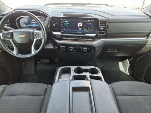 Used 2024 Chevrolet Silverado 2500 LT AWD/4WD image 20