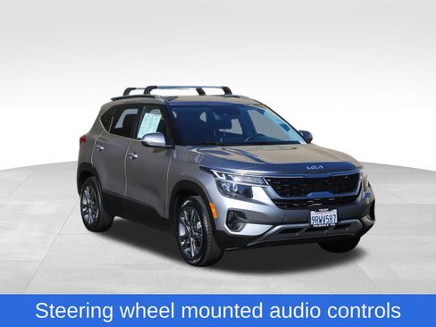 Used 2023 Kia Seltos S image 4