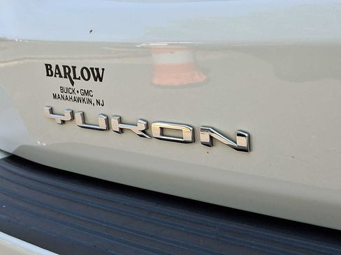 Used 2023 GMC Yukon Denali Ultimate AWD/4WD image 39