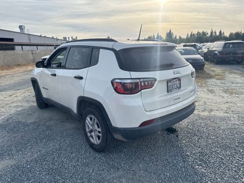 Used 2018 Jeep Compass Sport image 5