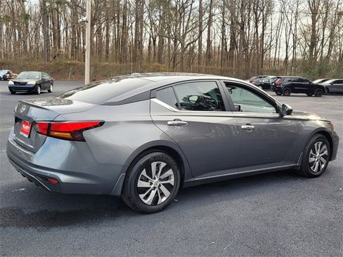 Certified 2025 Nissan Altima 2.5 S image 3