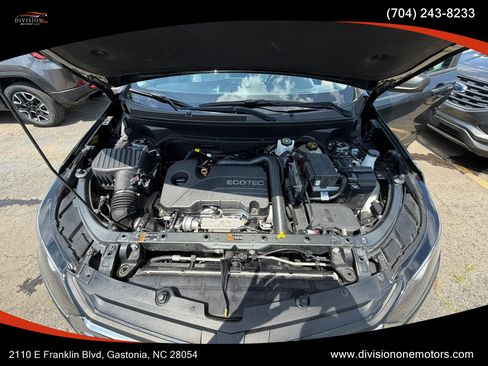 Used 2020 Chevrolet Equinox LS w/ LS Convenience Package FWD image 18