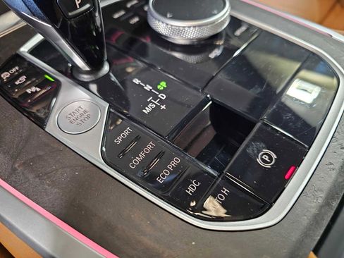 Used 2023 BMW X5 xDrive40i w/ Luxury Seating Package image 19