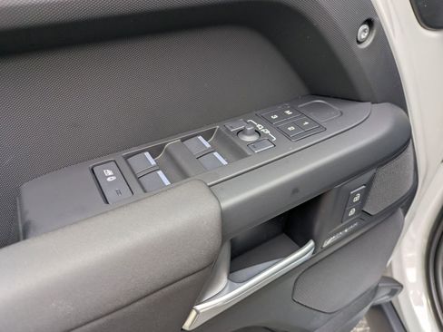 New 2026 Land Rover Defender 110 S image 12