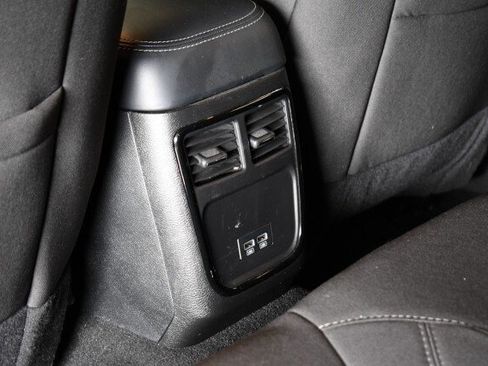 Used 2023 Dodge Charger SXT w/ Blacktop Package AWD/4WD image 18