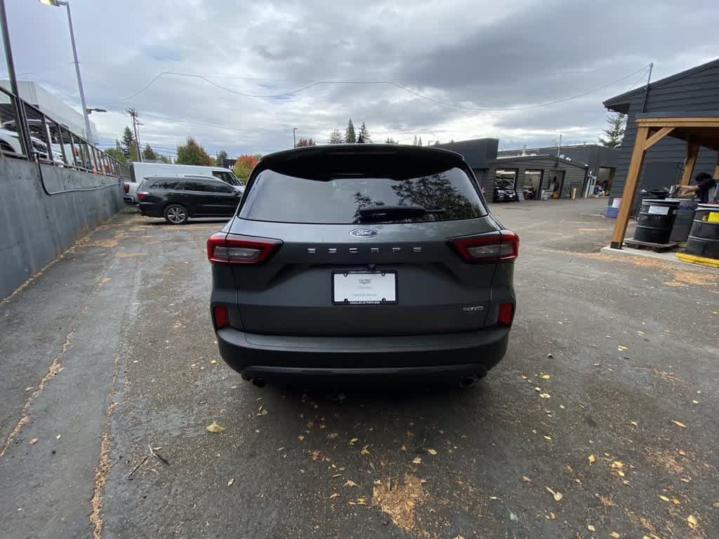 Used 2025 Ford Escape ST-Line Select AWD/4WD image 5