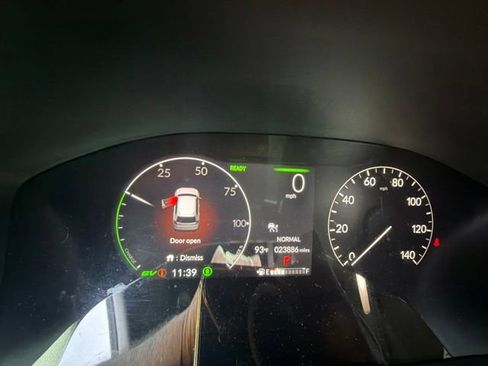 Used 2025 Honda CR-V Sport image 9