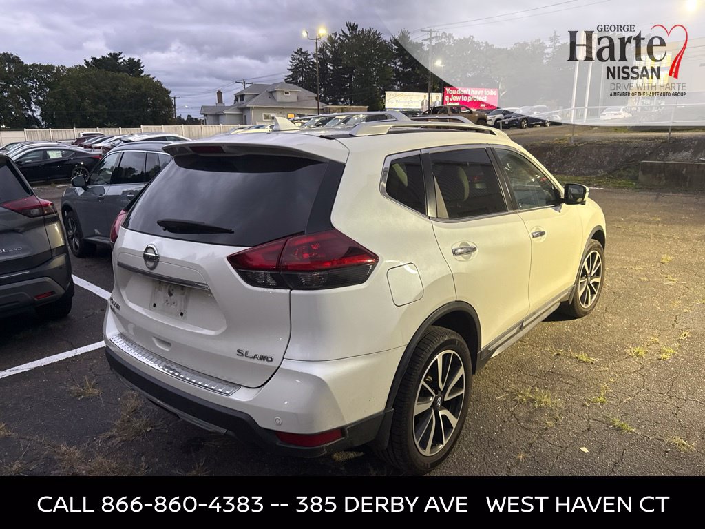 Used 2019 Nissan Rogue SL w/ Premium Package AWD/4WD image 4