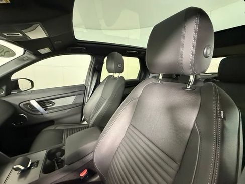 Used 2026 Land Rover Discovery Sport Landmark AWD/4WD image 5