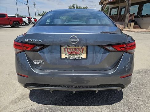 Used 2024 Nissan Sentra S FWD image 6