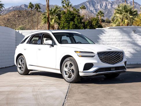 New 2026 Genesis GV70 2.5T Advanced image 2