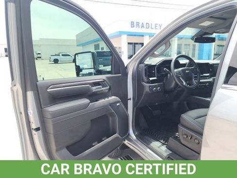 Certified 2025 Chevrolet Silverado 3500 LTZ w/ LTZ Convenience Package AWD/4WD image 29