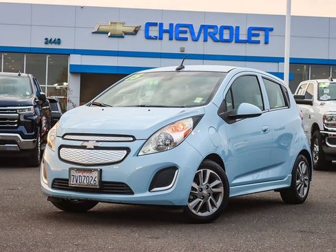 Used 2015 Chevrolet Spark LT image 1