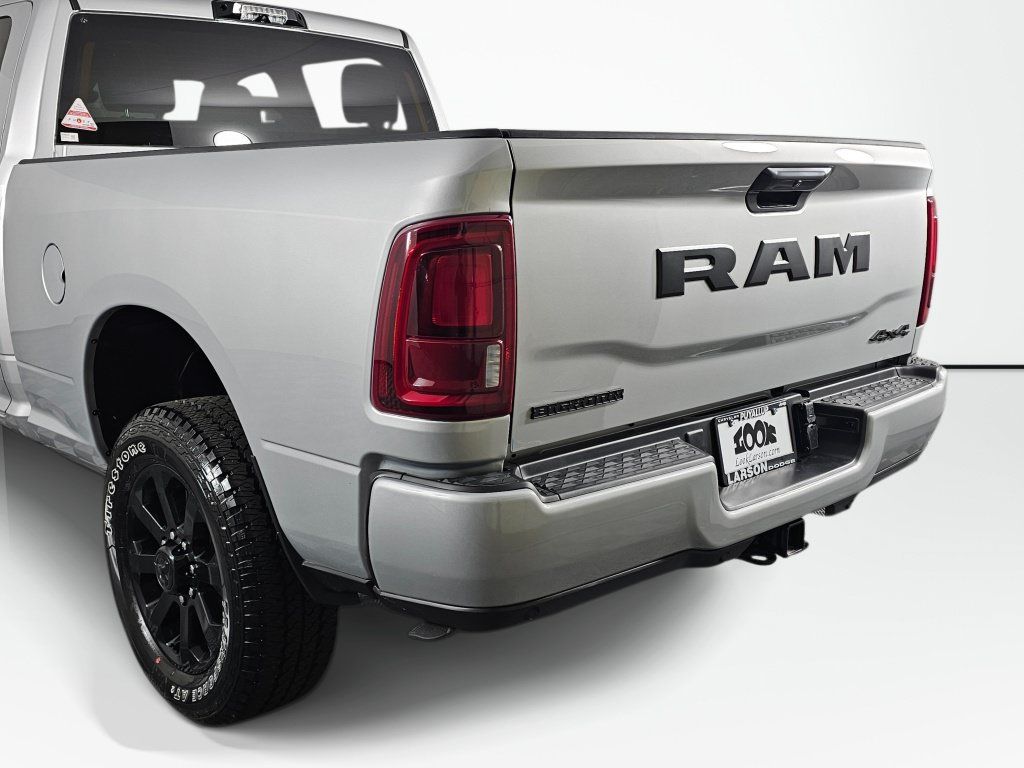 New 2026 RAM 3500 Big Horn AWD/4WD image 16