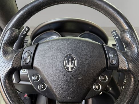 Used 2011 Maserati GranTurismo S RWD image 20