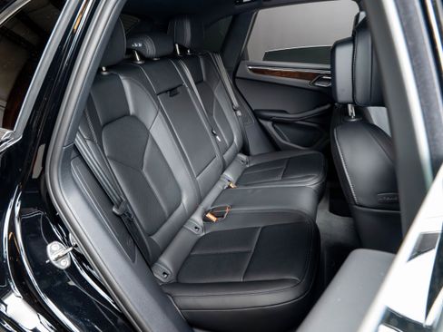 New 2026 Porsche Macan AWD/4WD image 40