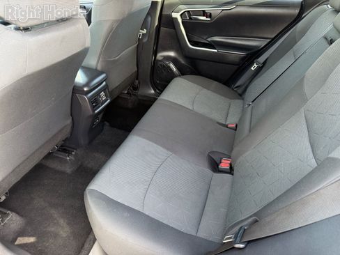 Used 2024 Toyota RAV4 XLE image 25