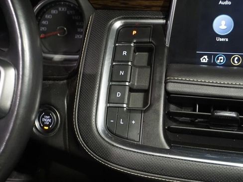 Used 2021 Chevrolet Tahoe Premier w/ Premium Package AWD/4WD image 28