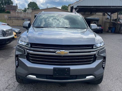 Used 2021 Chevrolet Suburban LT w/ LT Signature Plus Package AWD/4WD image 6