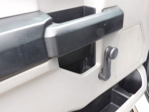 Used 2017 Ford F250 XL RWD image 6
