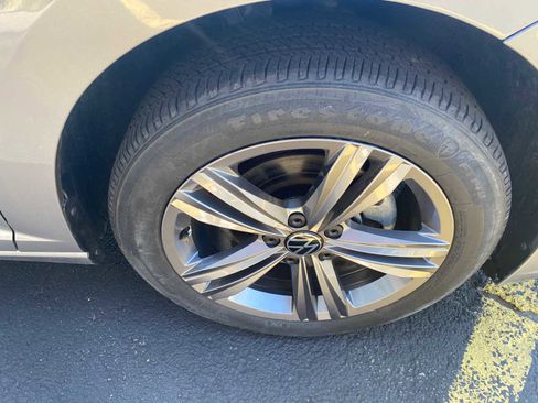 Used 2023 Volkswagen Jetta SE FWD image 33