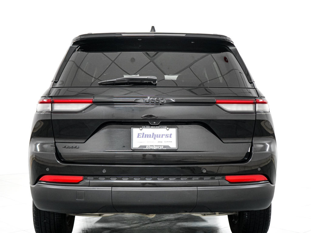 Certified 2025 Jeep Grand Cherokee Altitude AWD/4WD image 6