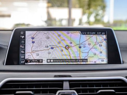 Used 2017 BMW 740i RWD image 23