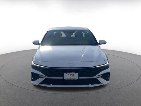 Used 2025 Hyundai Elantra SEL image 4