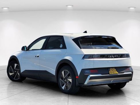 New 2026 Hyundai Ioniq 5 SEL RWD image 5