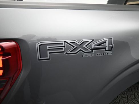 Used 2025 Ford F150 Lariat w/ FX4 Off-Road Package image 5